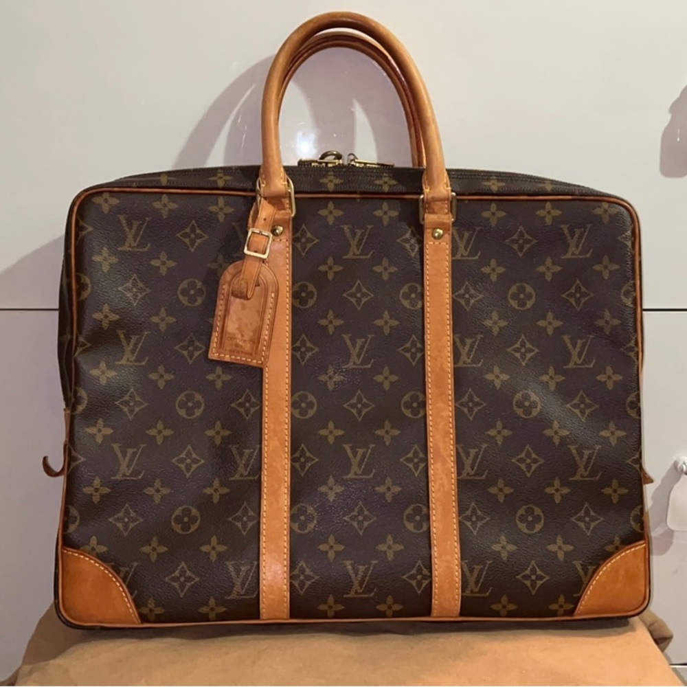 Louis Vuitton Porte Documents Voyage Bag